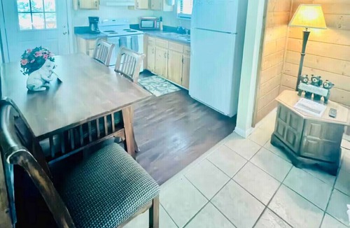 Kimberlin Heights Cabin | NEW LISTING! TRANQUIL TWIN CABINS 2BR/1BA-EACH! PERFECT SMOKY MOUNTAIN RETREAT!