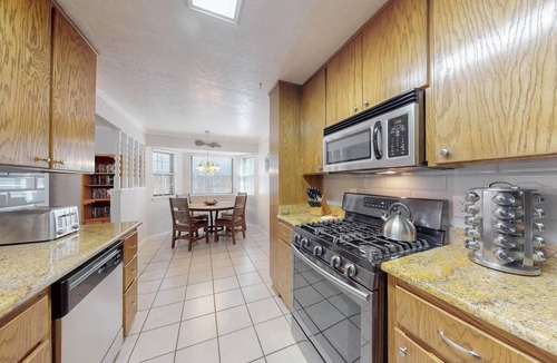 Northeast Heights House | NEW Updated, Private 3/2 Home(King)Near Balloon Fiesta Park, Quiet Neighborhood!