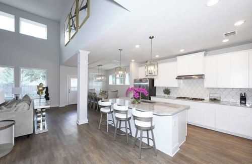 Scenic Oaks House | Newly Built Hill Country Home Minutes from the Rim, UTSA, La Cantera, Six Flags
