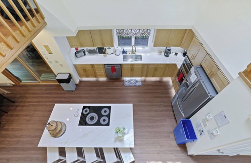 East Stroudsburg House | Newly remodeled 5BRHome-Hot Tub, Game & Poker rooms, Pool, Fire Pit, Kayaks, AC!