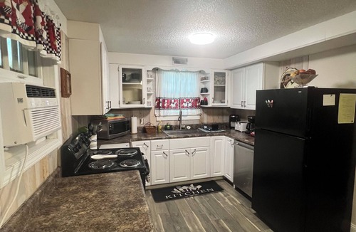 Alderson House | Newly Renovated Country Home Located near Greenbrier River