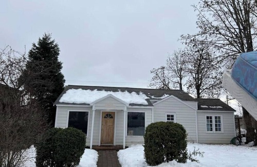 White Salmon House | Nice quiet 3 BR house in downtown White Salmon