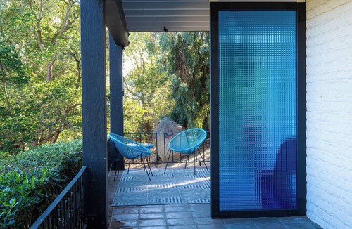 North Ridge House | Nite Owl Hideaway - Mid-Century Modern/60s/70s Themed Creative Retreat Space.