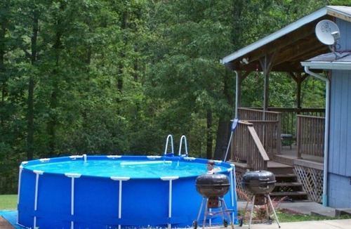 Gamaliel House | Norfork Lake View Home-Walk to Waters Edge! Affordable Luxury.