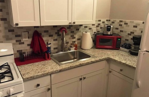 Alamedan Valley Apartment | North Valley studio apartment