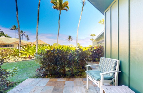 Hanamaulu Apartment | Ocean-view resort condo - ground floor - amazing pools, gym, spas, & restaurants
