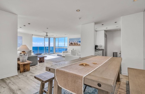 Eastern Malibu Condo | ❤️❤️Oceanfront Bliss: Pool, Jacuzzi, No Highway Noise!❤️❤️
