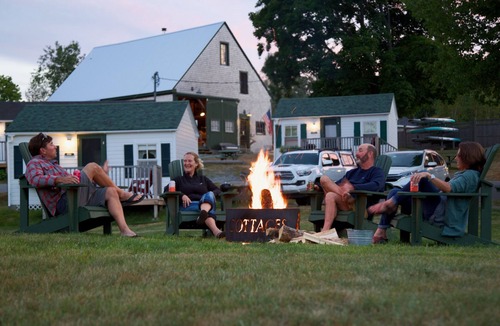 Salsbury Cove Cottage | Oceanfront Cottage at Acadia National Park, Bar Harbor/Piper Cottage