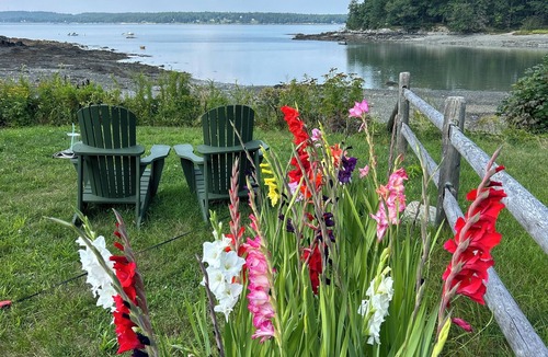 Salsbury Cove Cottage | Oceanfront Cottage at Acadia National Park Bar Harbor/Acadia Sunrise Cottage