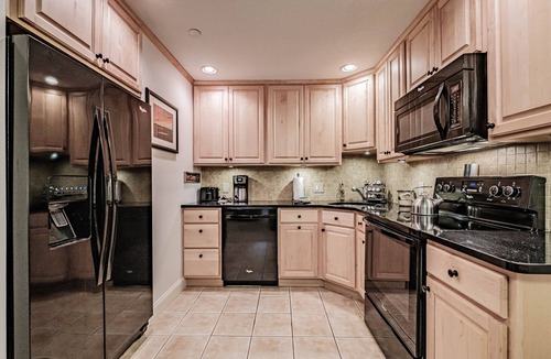Sunday River Area Condo | On Mountain two bedroom unit sleeping 6