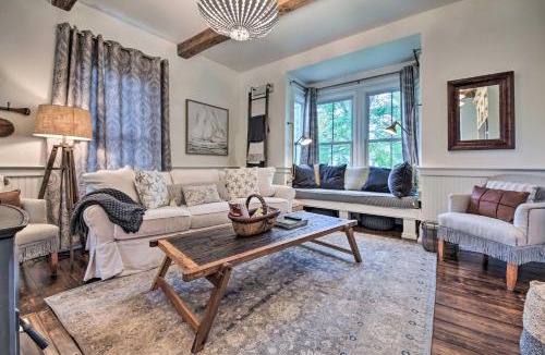 Jefferson House | On-Site Pond: Spacious Family Home in Jefferson!