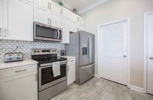 Thomas Drive Condo | OPEN May 30-6! AND July 6-11th! Penthouse, unbeatable views ALL 5 ⭐️ reviews