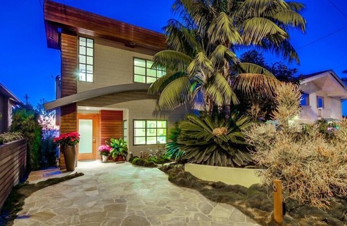 Cardiff-by-the-Sea House | Panoramic Ocean Views * Walk to Beach * AC