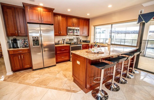 Apollo Beach House | Paradise Waterfront Resort Pool, Spa, Dock, Kayaks, Pets, Ext. stay&May discount