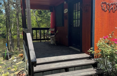 Bates Cabin | Peaceful cabin retreat to enjoy all the quiet & beauty nature has to offer.