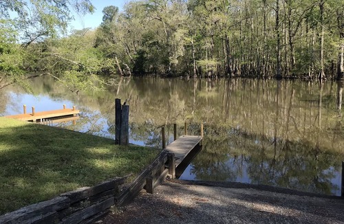 Ernul House | Peaceful Waterfront cottage boat/kayak/jetski fish swim zip line Very QUIET