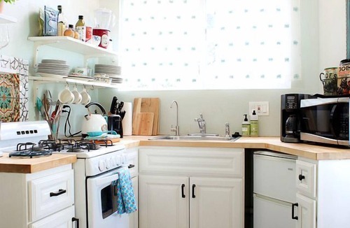 Rainbow CDP Cottage | Pet Friendly Charming Cottage with Incredible Views and Hot-tub in Rainbow, California