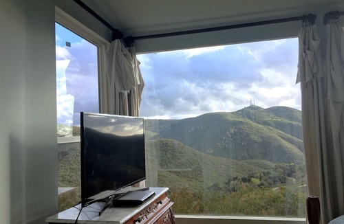 Rainbow CDP Cottage | Pet Friendly Charming Cottage with Incredible Views and Hot-tub in Rainbow, California
