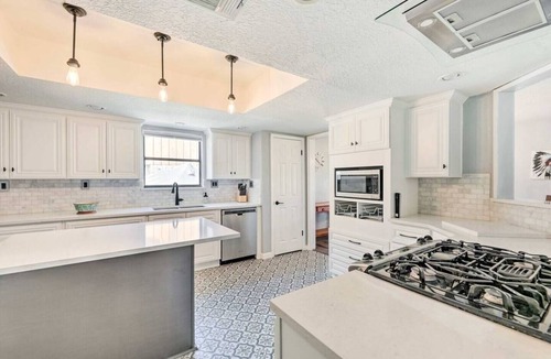 Lockhart House | Pet-Friendly Lockhart Home With Private Yard!