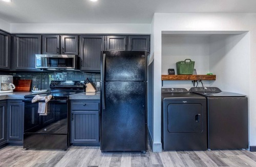Cascade Locks House | Pet-Friendly Vacation House Near Columbia River Gorge, Oregon