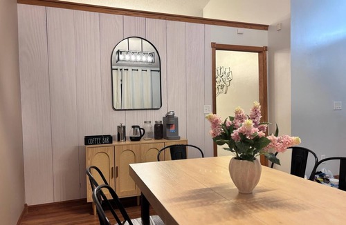 Wichita House | Place in East of Wichita. King Beds with Cinema & Harrison Park Views