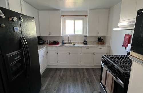 Del Aire House | Pleasant & Peaceful 2Bd2bath in Del Aire not far from the Beaches & LAX