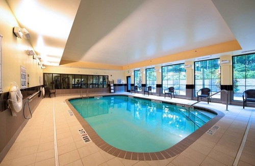 Wilmington Condo | Pool. Free Breakfast. Gym. Near Wrightsville Beach.
