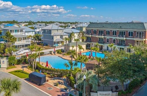 Seacrest Beach Apartment | 🐟Pools-Walk2Beach-Village of South Walton B375-G