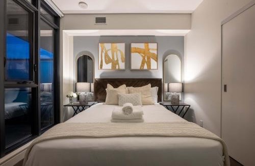 Connaught House | Poolside Bliss - 22 FL w Tower Views! FREE Banff Pass, Gym, Parking, Summer Outdoor Pool!