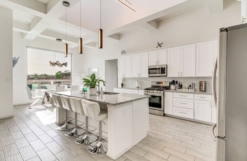 Rio Rancho House | Poolside & Hot Tub Lounging: Luxe Rio Rancho Home