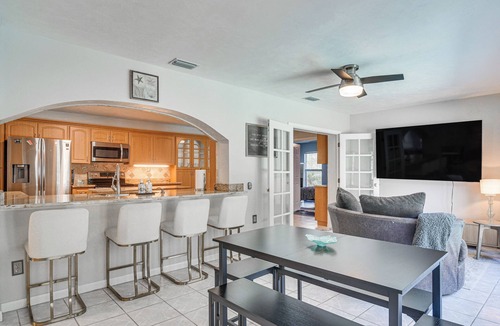North Bay Hills House | Poolside Oasis! Family Escape in Safety Harbor