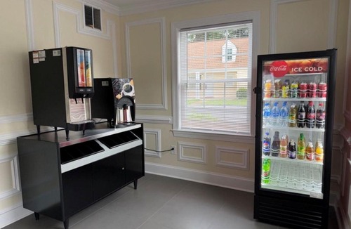 Williamsburg Hotel | Princess Anne Hotel, SureStay Collection by Best Western