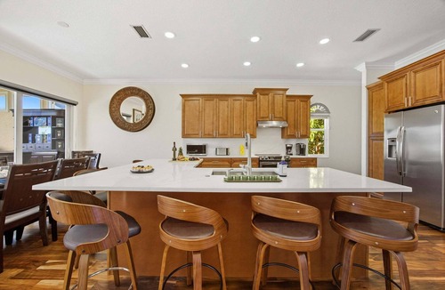 Apollo Beach House | Private Beach & Pool Retreat, Dock, Kayaks & Dolphin Views - Seabird Shenanigans - Roelens