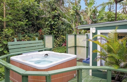 Haiku House | Private Hot Tub + Pool Access + AC - Star Lookout