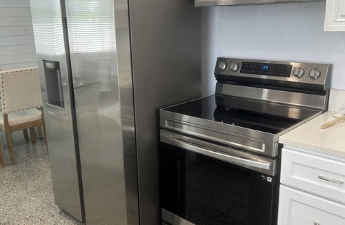 St. Pete Beach House | Private Pool, 5min walk to beach, Peaceful, beautiful neighborhood