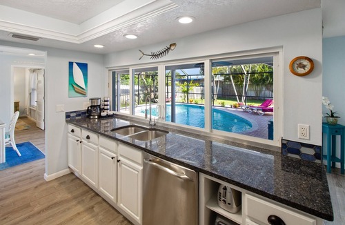 Forest Isles House | Private Pool Home, Walk to Beach