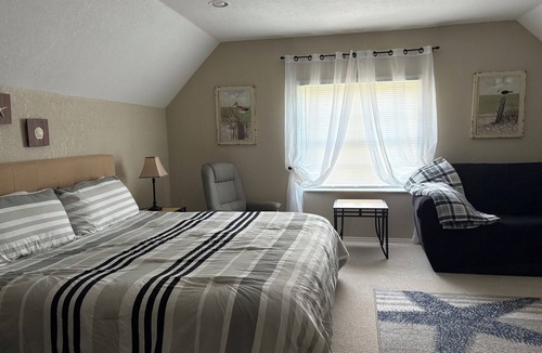 Wesley Chapel South House | Private Suite