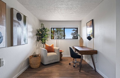 Pleasant Valley House | Professionally designed & furnished 4-bedroom house in Mt Vista, Ridgefield