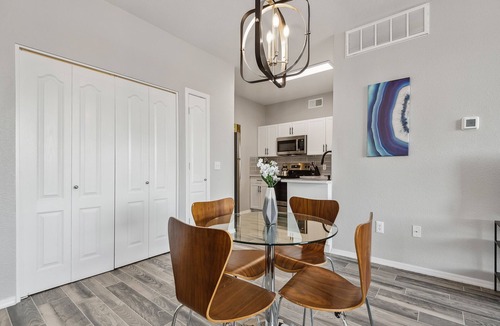Desert View Village Apartment | Pure Suites Ascent 2 Bed Gym Pool Cabana