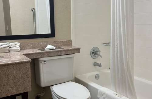 Mary Alice Hotel | Quality Inn Harlan