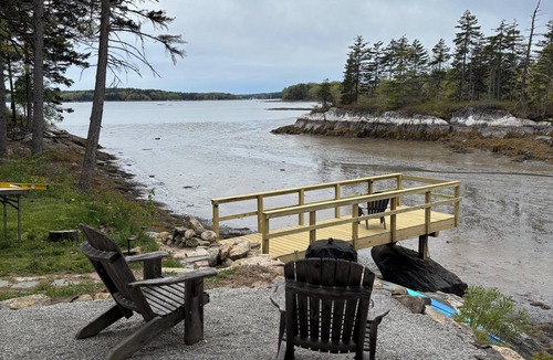 Waldoboro Cottage | Quiet & cozy ocean-side hideaway. Pet friendly!