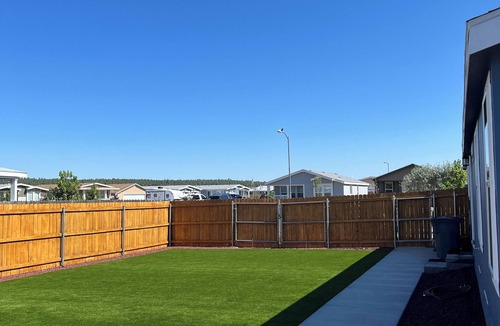 Williams House | Quiet downtown neighborhood w/mountain views, private turfed backyard, A/C & W/D
