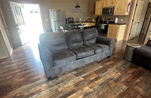 Daisy House | "QUITTIN TIME" New Beautiful Cozy House in Daisy on Lake Greeson!