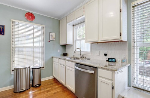 Terrell Heights House | Rainbow Casas - Vibrant Primary Casa and Casita with Pool
