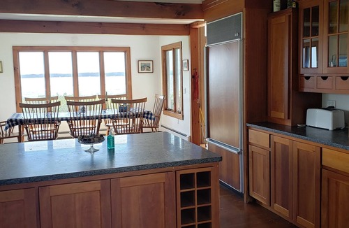 New Harbor House | Rare Mid-August Opening: Waterfront Home with Hot Tub, Beach Access & Bay Views