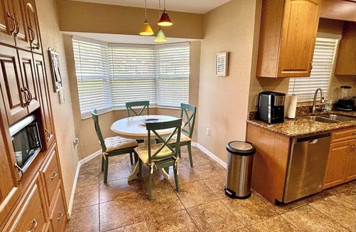 Lake St. George House | Relaxing Pool Home - Palm Harbor - 3BR - 6PPL