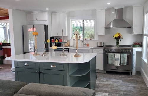 Rockport House | Renovated Turn Of The Century Farmhouse with three bedrooms