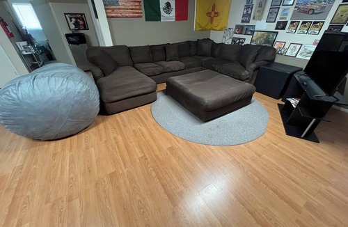 Los Lunas House | right off I-25 freeway