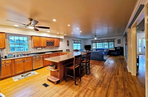Colonial Beach House | River Gem Walk to Beach, Boardwalk & Summer Fun