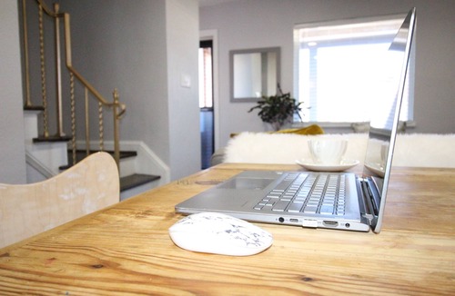 Northeast House | River Terrace Retreat: Free Parking and Garden Views